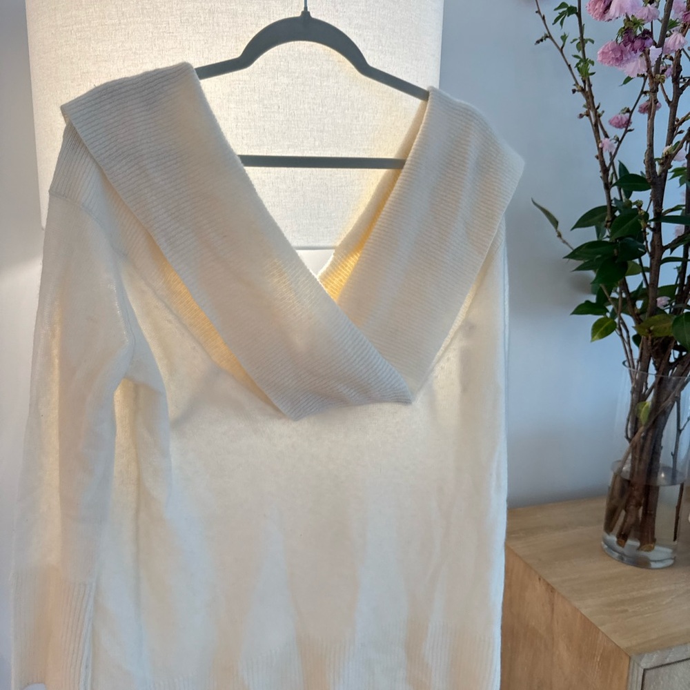 Co brand cashmere sexy low v sweater